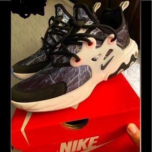 NIKE| KIDS PRESTO